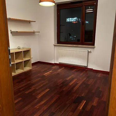 Uroczy W Miasteczku Wilanów *