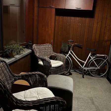 Uroczy W Miasteczku Wilanów Apartament